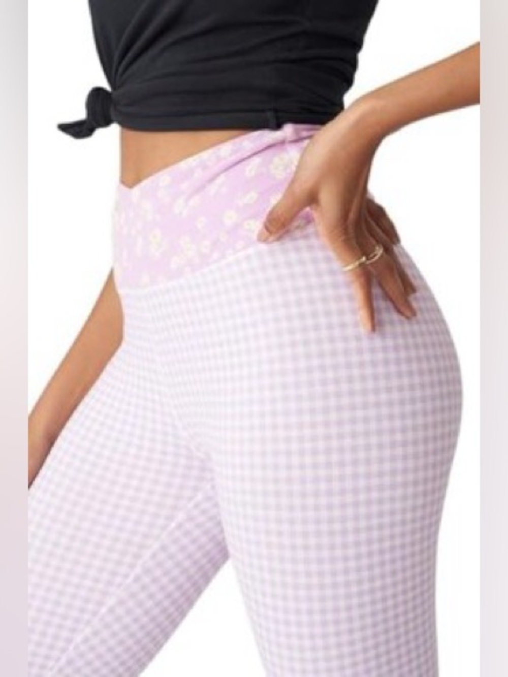 Bandier X Sincerely Jules_The Rue Crossover Legging Lavendar Gingham